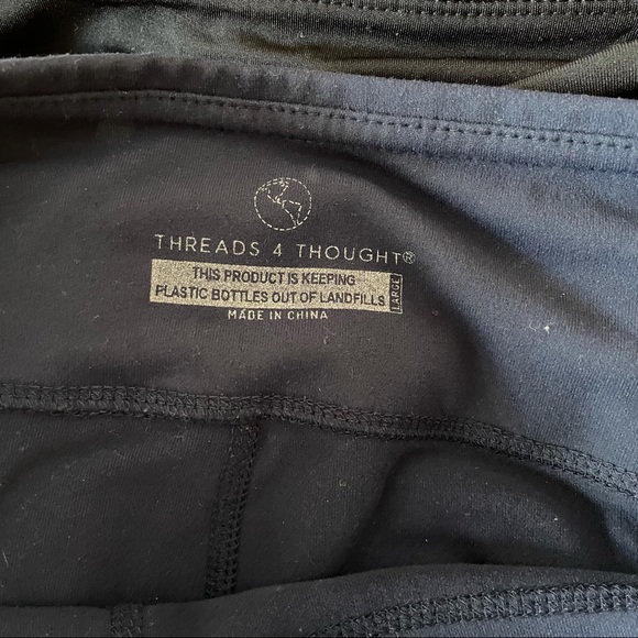 3/20$ Threads for thought navy blue leggings - Picture 4 of 4